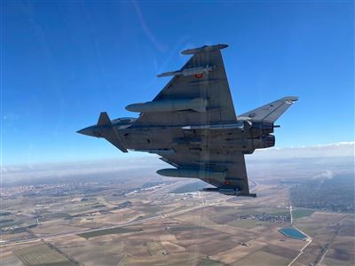 西班牙「颱風」戰機 掛載「流星」飛彈執勤