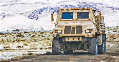 【武備巡禮】美陸軍中型戰術輪車 運輸能力強大 後勤補給骨幹