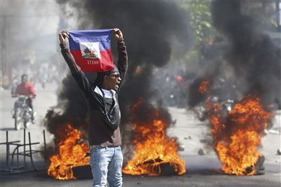 海地幫派揚言推翻總理 動亂升級