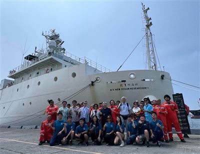 國造研究船新海研1號首次遠航 續寫科研探測新里程