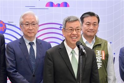 陳揆：臺灣能源發展正確 轉型永續名列前茅