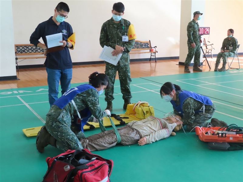 陸軍緊急救護競賽 提升專業技能2
