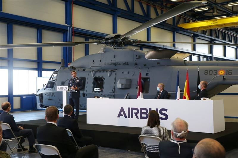 西班牙空軍接收首架NH90直升機2
