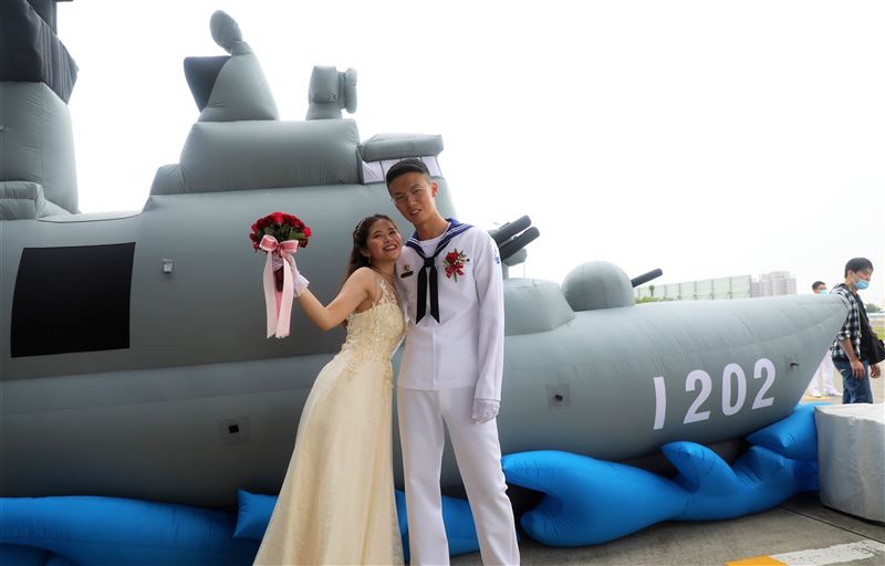 海軍聯合婚禮「HoneyHoney 琴瑟和鳴」幸福啟航 3