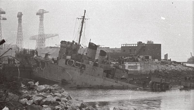 【戰史回顧】戰馬車作戰 英艦癱瘓聖納塞港1