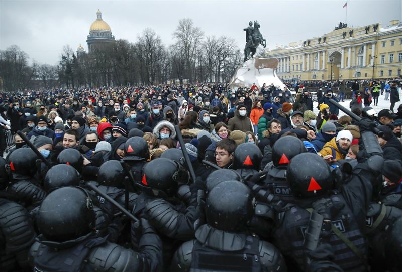 俄上百城連線示威 要求釋放反對派領袖納瓦尼2
