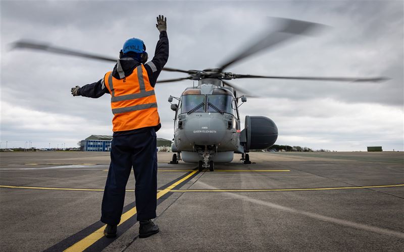 英皇家海軍「空中之眼」預警直升機服役1
