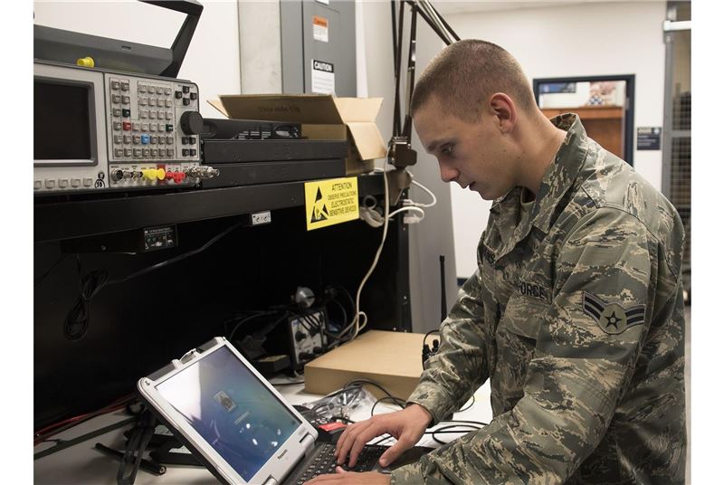 美軍推動智慧倉儲、頻譜共享5G技術2