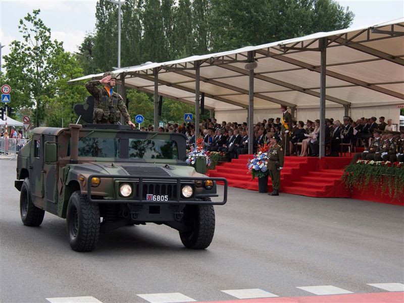 盧森堡斥資125億元 買80輛裝甲車1