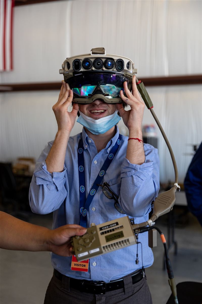 整合空地作戰通訊能力 美陸軍將擴大應用IVAS頭盔1