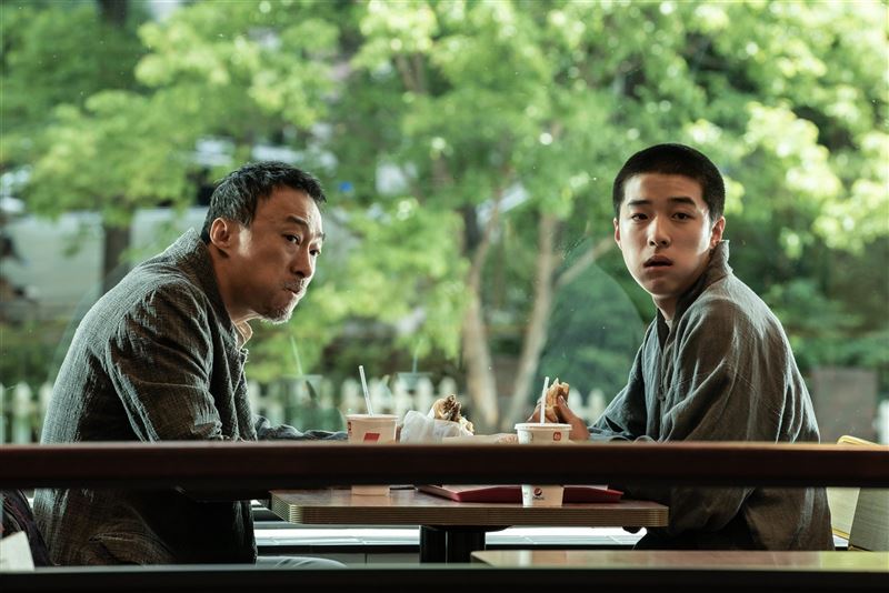 【Netflix 7月強檔】屍戰朝鮮：雅信傳 全智賢化身女戰士9