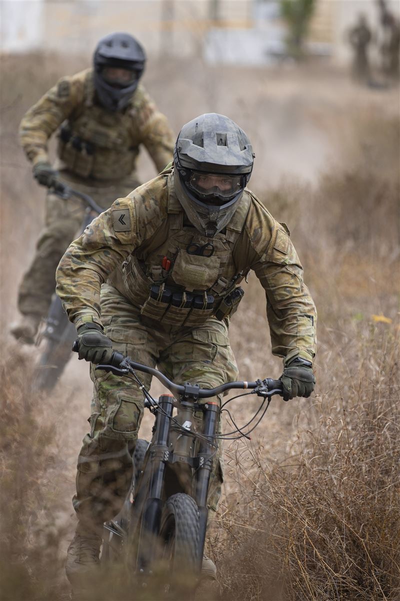 強化偵搜機動力  澳軍實測匿蹤電動自行車2
