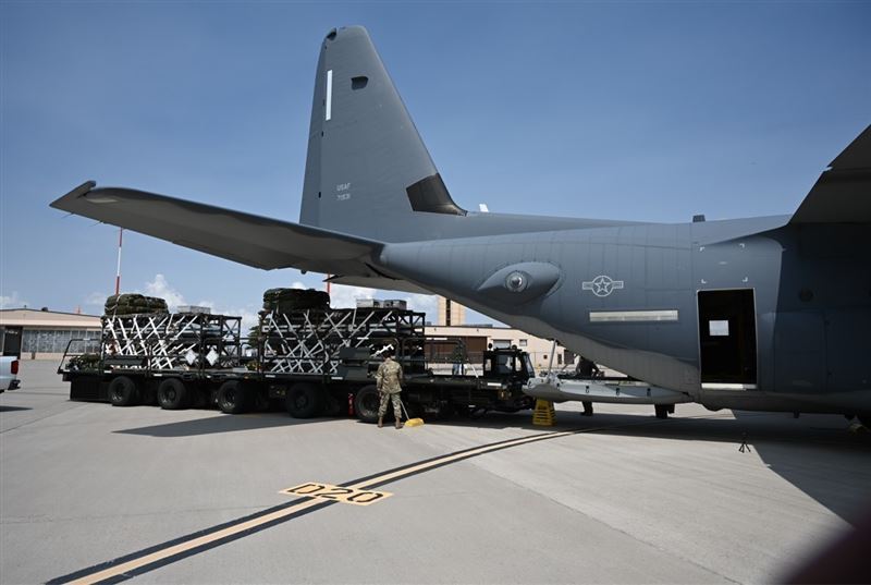 「美空軍迅龍計畫」：MC-130J成功測試投放巡弋飛彈分離載具（STV） 運輸機變身武庫機2