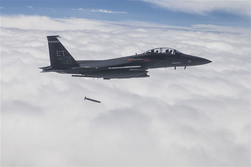 F-35掛載GBU-53/B滑翔炸彈 年底實測4