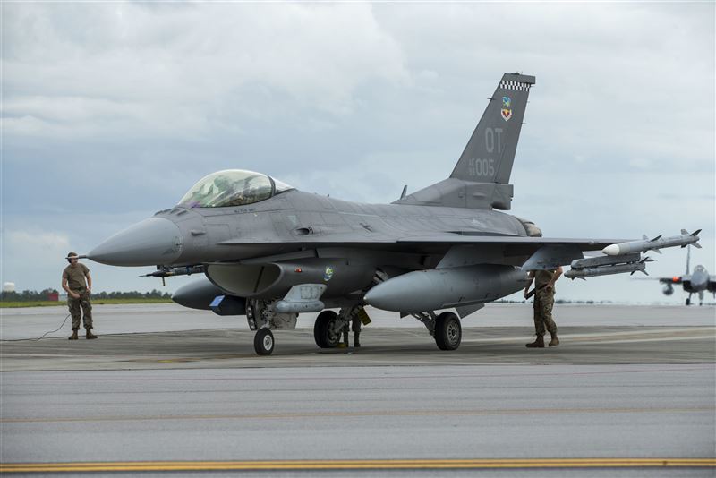 美國空軍F-16大舉升級V型3