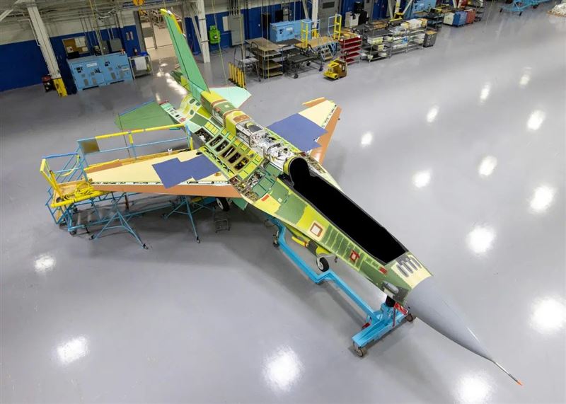 洛馬首架F-16 Block 70出廠 明年初試飛2