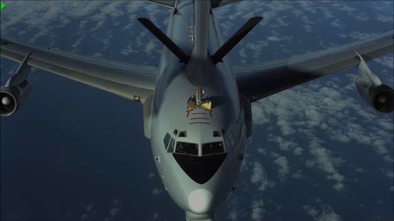 北約MMF為E-3預警機空中加油 首測成功2