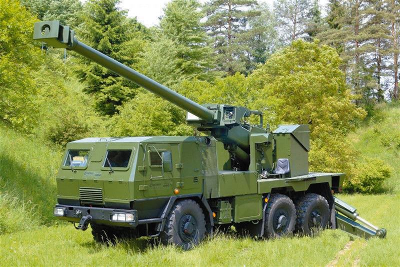 【武備巡禮】射控系統先進 機動性高 射程遠、火力強大 歐洲155公厘輪型自走砲6