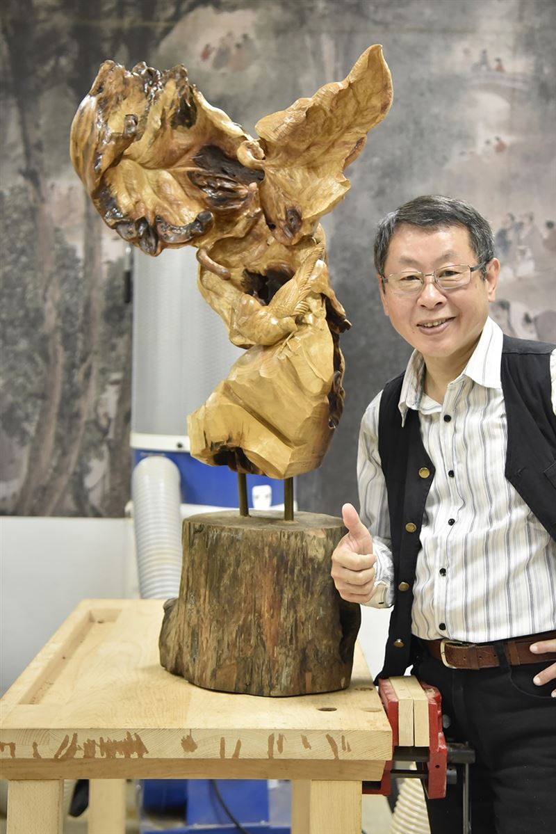 華梵雕塑營成果發表 7位藝術大師聯手創作5