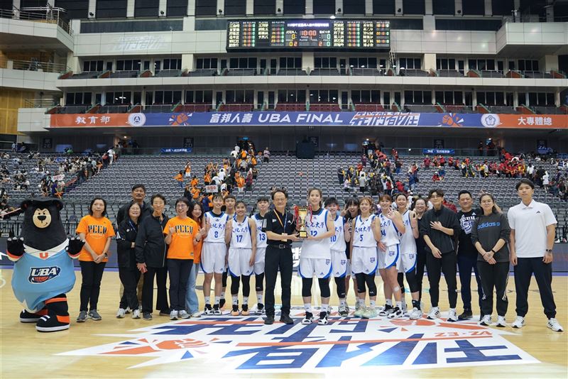 UBA大專籃球聯賽 虎尾、文化分奪男、女組季軍1